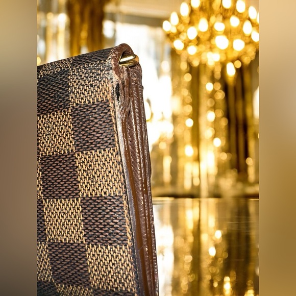 AUTH Louis Vuitton Damier Porte Feuille Sarah Long Bifold Wallet Flaws $735 Ret - Picture 5 of 16